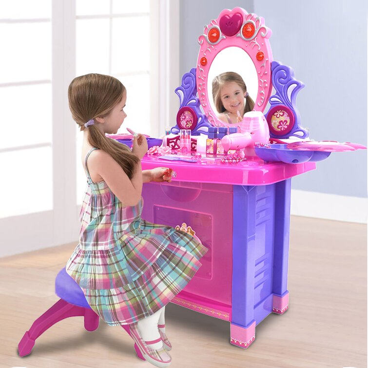 Baby top makeup table